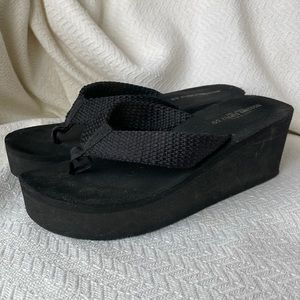 Mossimo Supply Co. | Shoes | Vintage Mossimo Platform Flip Flop Sandals |  Poshmark